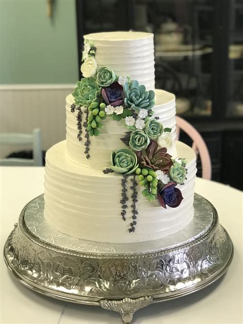 Celebrating life cakes - ST. LOUIS – Multi-tiers or multi-cakes, you will find the perfect wedding cake at Celebrating Life Cakes. Owner Sue Bailey stopped by our kitchen with the on-trend wedding cakes and what they ...